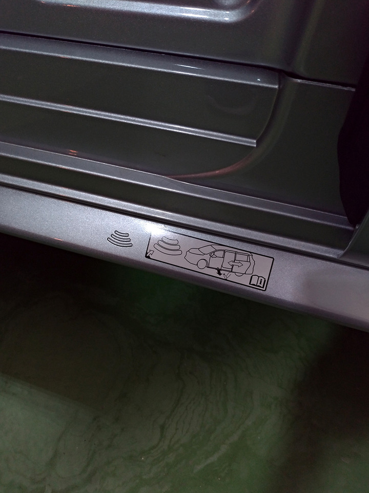 七人座MPV vs SUV,暫定XC90,歡迎各位意見