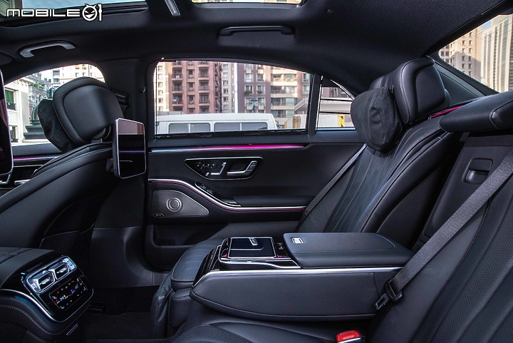 Mercedes-Benz S500 4MATIC L試駕|智慧超乎想像,豪華標竿不容置疑!