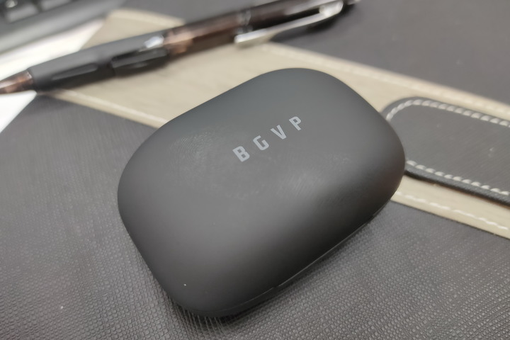 開箱 BGVP  Q2s 藍牙 有線 自由選