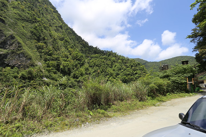 1代RAV4:都會休旅車打卡景點-武荖坑林道
