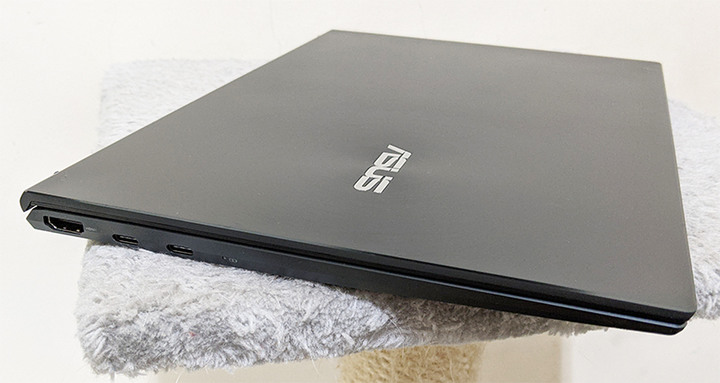 點我看大圖 UM325UA(ZenBook 13)實機開箱