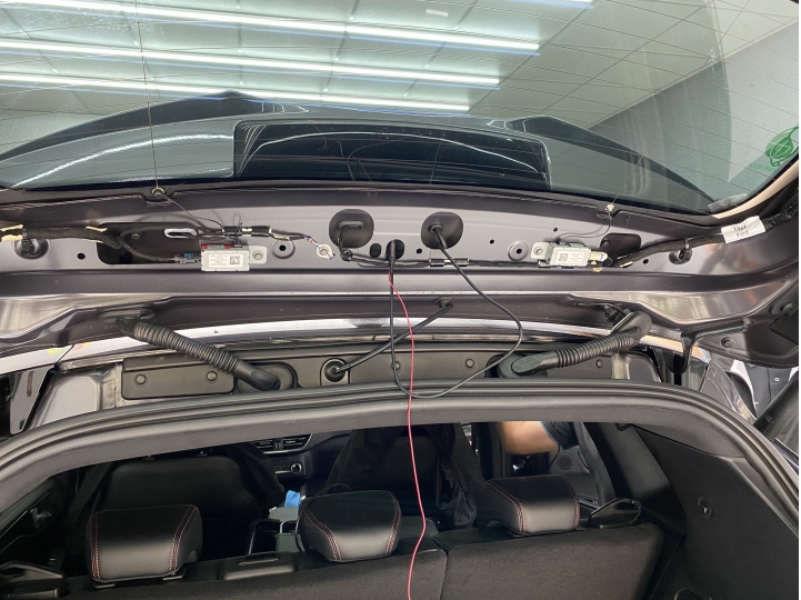 我的新KUGA交車啦!!! 馬上來裝行車紀錄器 WRM-S10 四路電子後視鏡~安裝分享
