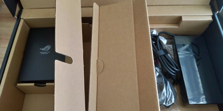 ROG Strix G15 G513QM(3060 130瓦) 開箱分享
