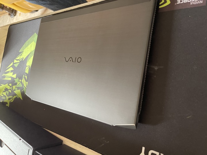 2021 VAIO Z 到手囉 簡單開箱