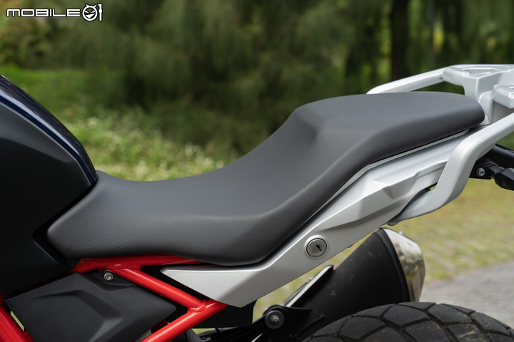 2021 BMW Motorrad G 310 GS 試駕|享受公路之餘也帶你體驗越野樂趣