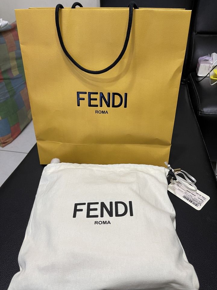 FENDI PACK抽繩斜背包