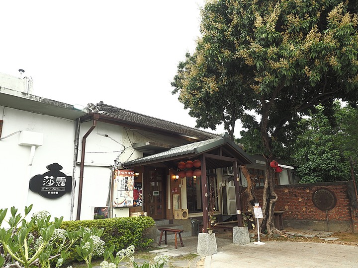 屏東市 勝利星村創意生活園區｜勝利新村 — 保留完整街廓的日治時期官舍群，改造重生為充滿創意的園區