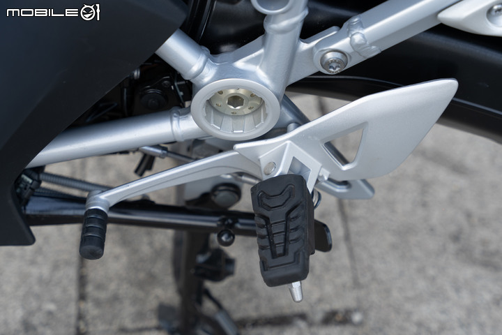2021 BMW Motorrad R 1250 RT 試駕｜搭載 ACC 自動跟車，劃時代科技休旅登場！
