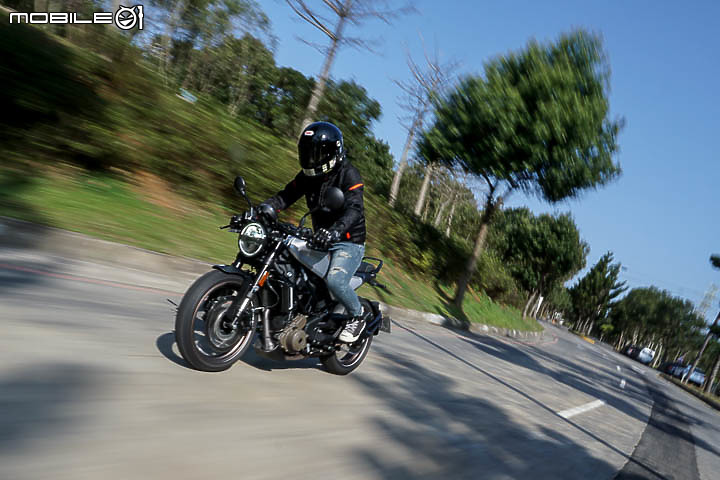 Husqvarna Vitpilen 401 試駕|型男限定的黃牌小鋼炮