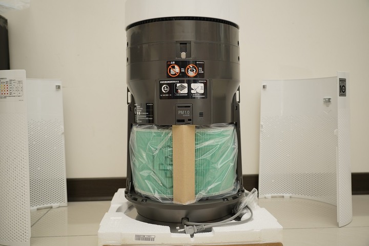 新成員報到!LG PuriCare 360°空氣清淨機開箱心得分享