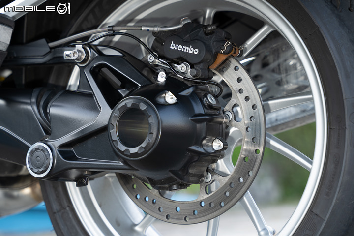 2021 BMW Motorrad R 1250 RT 試駕｜搭載 ACC 自動跟車，劃時代科技休旅登場！