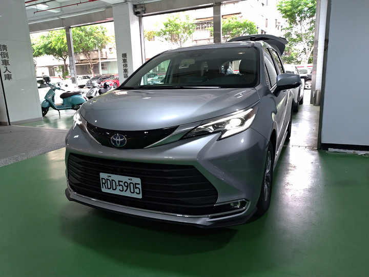 七人座MPV vs SUV,暫定XC90,歡迎各位意見