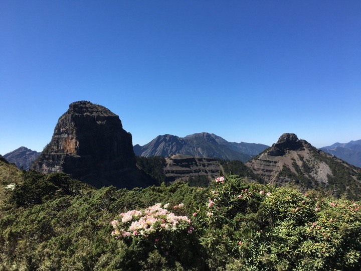 世紀奇峰-大霸群峰之旅