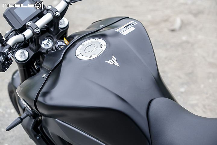 2021 YAMAHA MT-09 公路試駕|IMU 導入 電控加量不加價