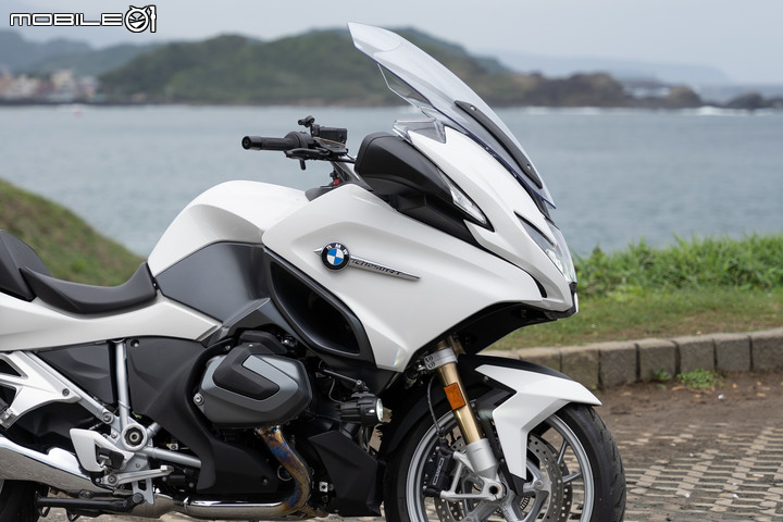 2021 BMW Motorrad R 1250 RT 試駕｜搭載 ACC 自動跟車，劃時代科技休旅登場！