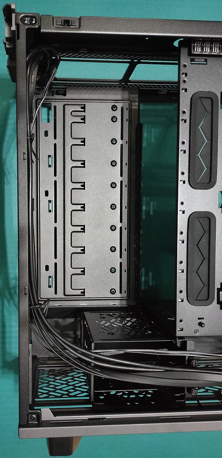 匠心獨具 簡潔洗練 Fractal Design Meshify 2 TG 機殼開箱