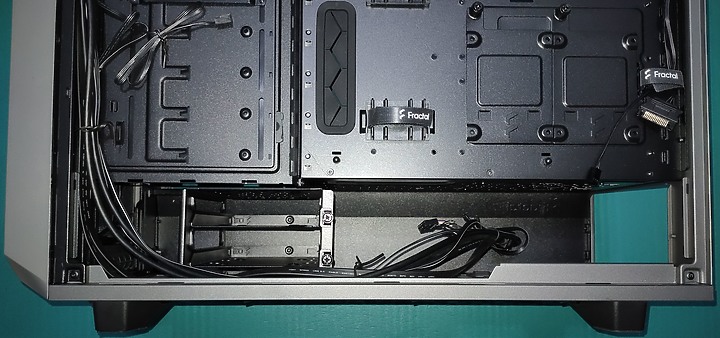 匠心獨具 簡潔洗練 Fractal Design Meshify 2 TG 機殼開箱