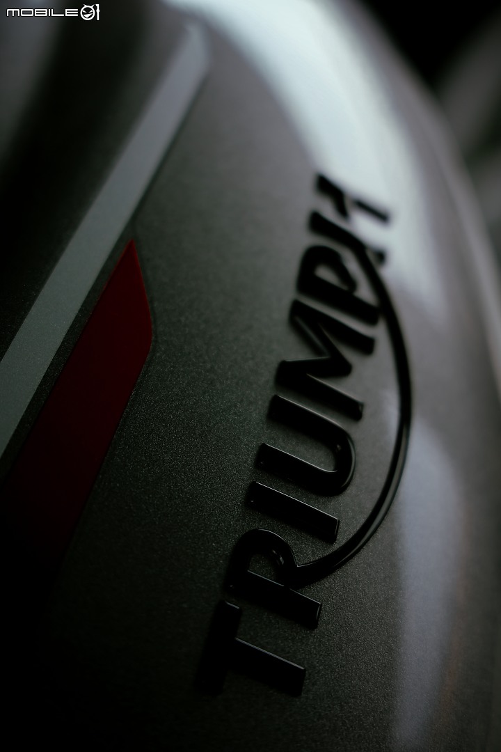凱旋Triumph 765 RS 2021 (開箱) 第一次在01開箱