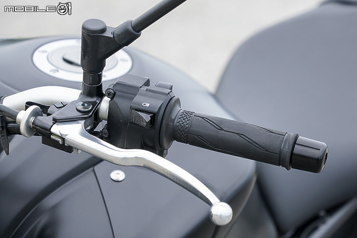 2021 YAMAHA MT-09 公路試駕|IMU 導入 電控加量不加價