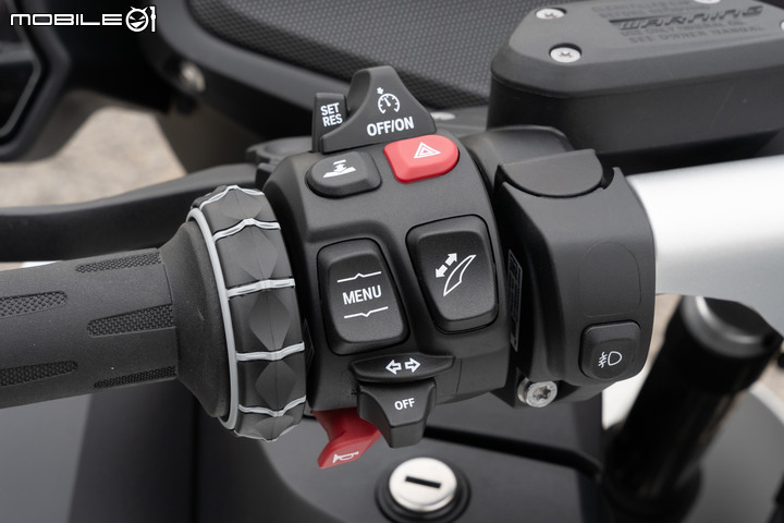 2021 BMW Motorrad R 1250 RT 試駕｜搭載 ACC 自動跟車，劃時代科技休旅登場！