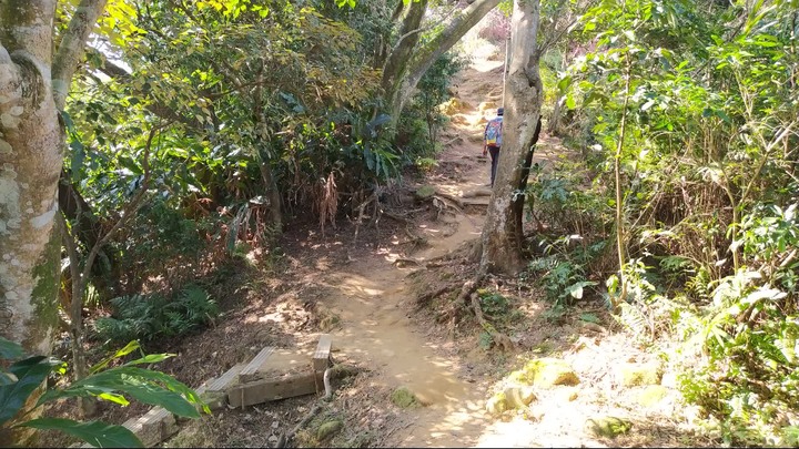 [樂山童盟] [新北中和] 外挖子山-南勢角山-烘爐地南山福德宮