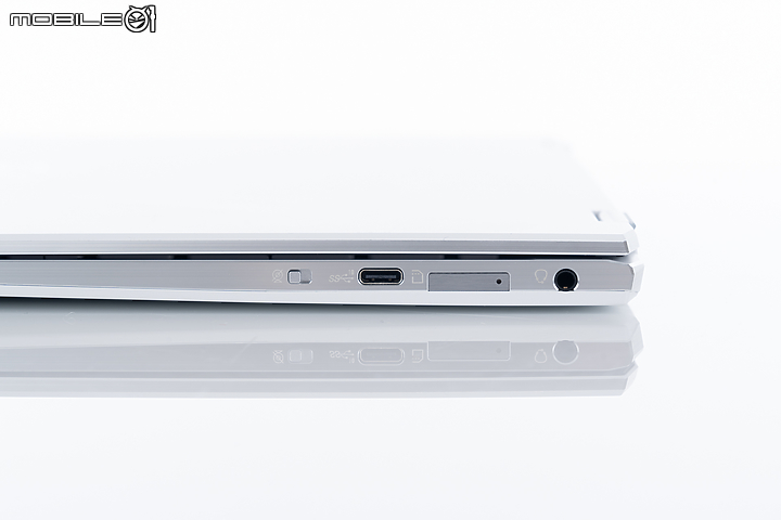 MSI Summit E13 Flip Evo 探索更多商務創造力