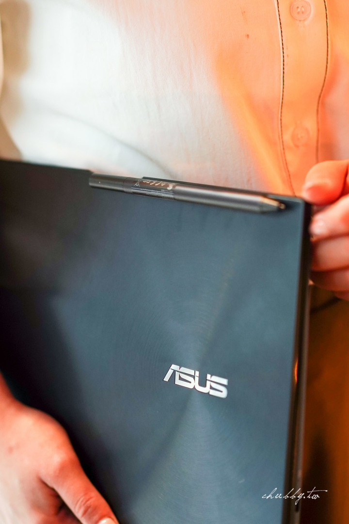 翻轉收買我的心 ASUS UX363EA