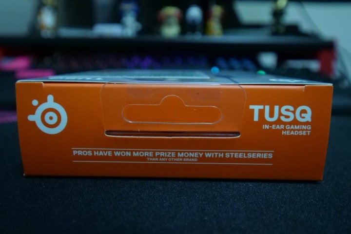 SteelSeries TUSQ 入耳式遊戲耳機開箱