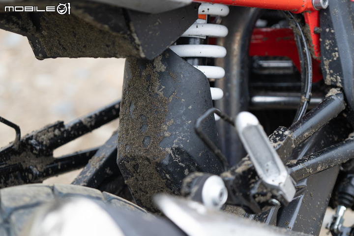 2021 BMW Motorrad G 310 GS 試駕|享受公路之餘也帶你體驗越野樂趣