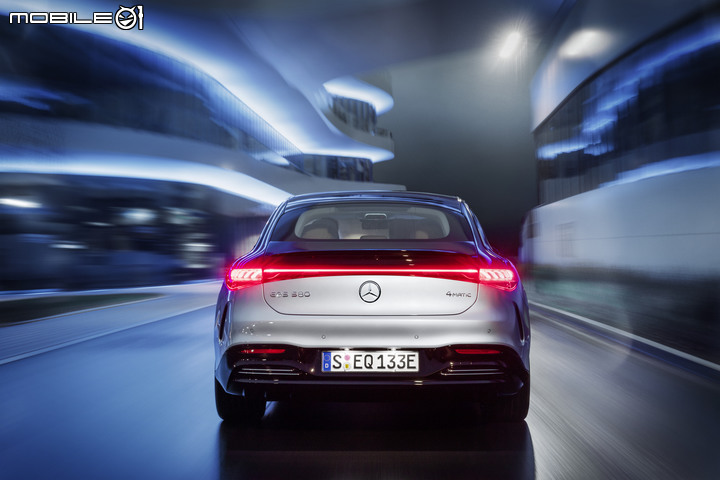 【海外情報】高科技純電旗艦,Mercedes-Benz EQS 正式發表