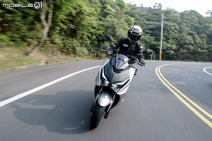 KYMCO KRV 180 TCS 量產版試駕|極致靈活 旗艦速可達新範疇