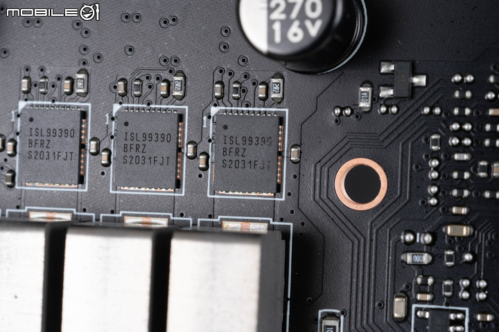 MSI MEG Z590 ACE 主機板開箱實測 以冷靜發揮效能的實力選手