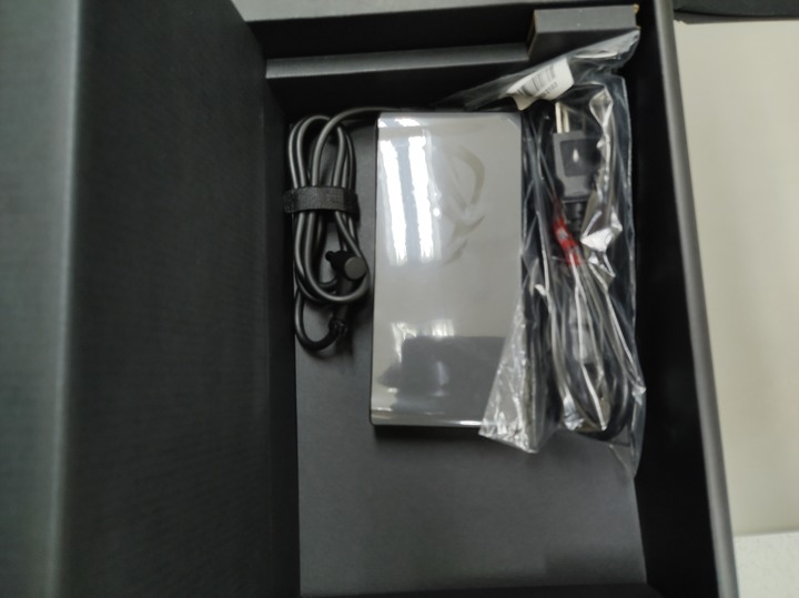 ROG SCAR G733Q 3080 簡易開箱