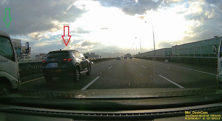 厲害的跟車系統，高手就在民間。