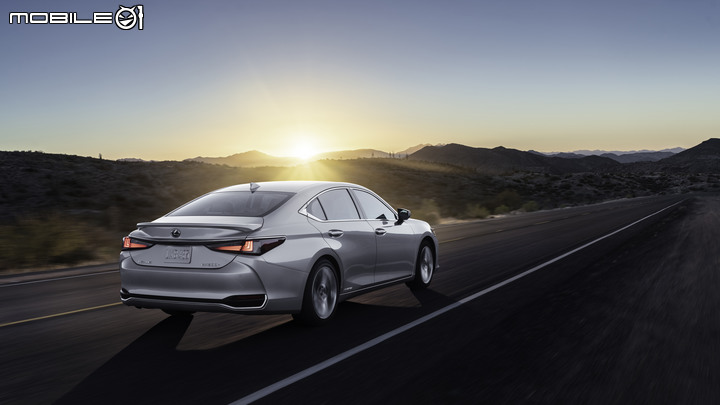 【海外新訊】Lexus小改款ES正式發表,乘坐舒適性與LSS+獲得強化!
