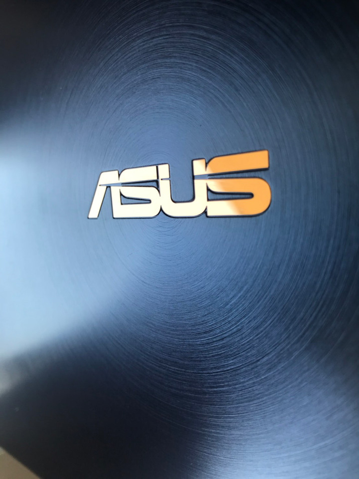 ZenBook 13 UX334 皇家藍小小惹人愛