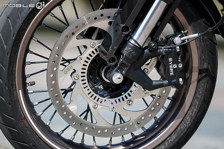 Husqvarna Vitpilen 401 試駕|型男限定的黃牌小鋼炮