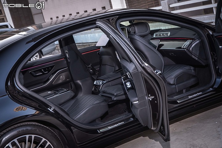 Mercedes-Benz S500 4MATIC L試駕|智慧超乎想像,豪華標竿不容置疑!