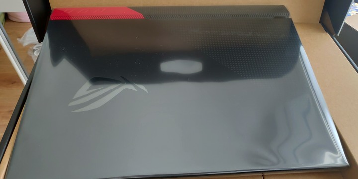 ROG Strix G15 G513QM(3060 130瓦) 開箱分享