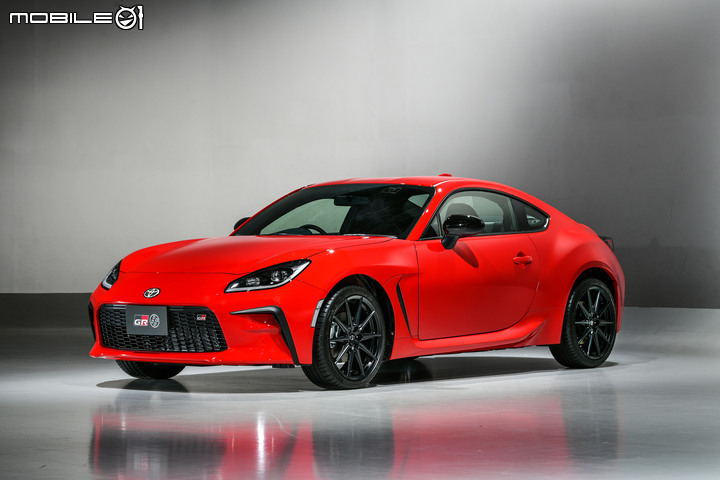 【海外情報】Toyota GR 86 / Subaru BRZ 聯袂發表,台灣市場今年底正式引進!