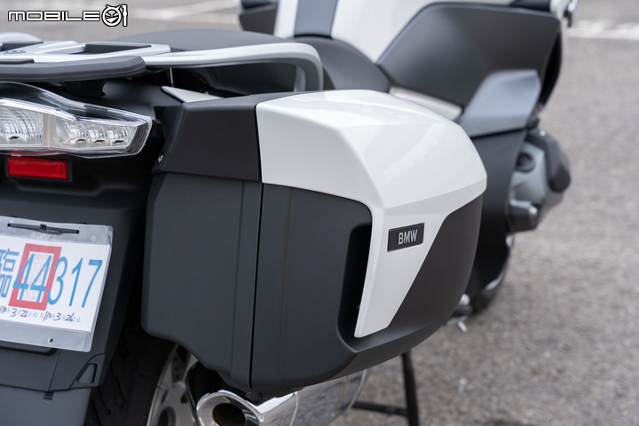 2021 BMW Motorrad R 1250 RT 試駕｜搭載 ACC 自動跟車，劃時代科技休旅登場！