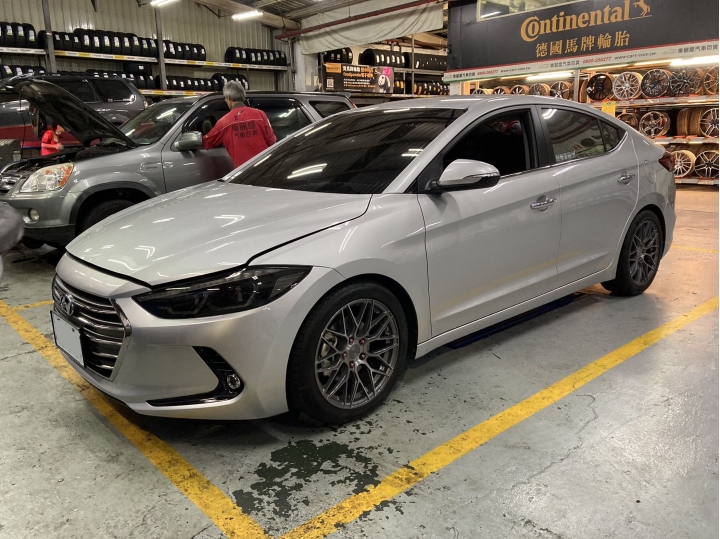 Hyundai Elantra 改裝避震器