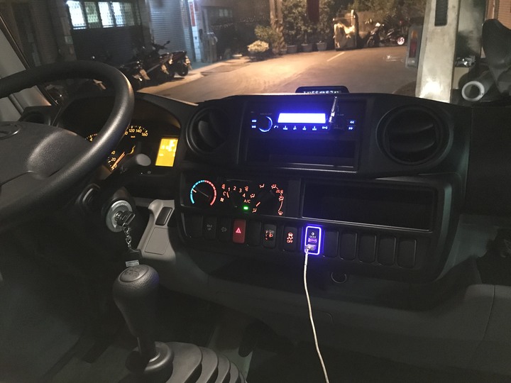 HINO 200開箱!
