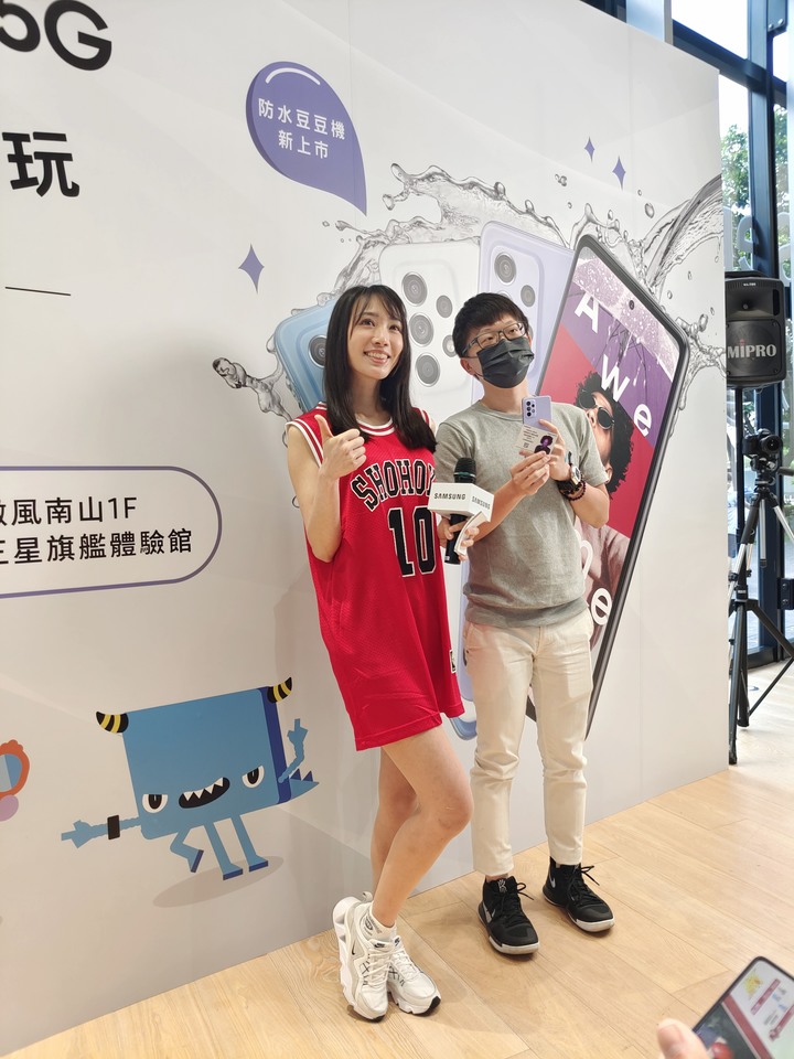 【旗艦規格下放！好玩の超值選擇】 SAMSUNG Galaxy A52 5G 實機上手體驗！