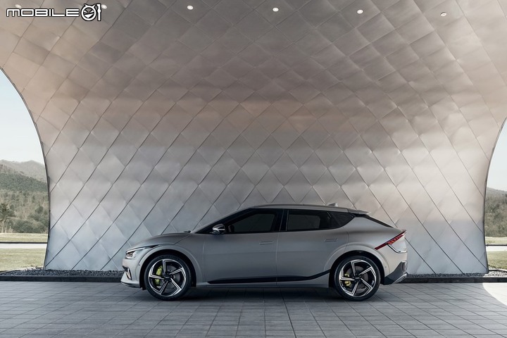 【海外新訊】Kia EV6正式發表,最大續航里程510公里、GT版本具備3.5秒加速破百實力!