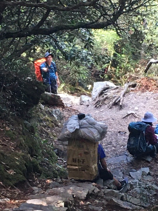 世紀奇峰-大霸群峰之旅