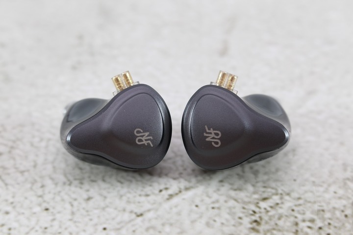 寧梵NF Audio NA1平衡音圈入耳式耳機-聽了會捨不得拿下的好聲音!