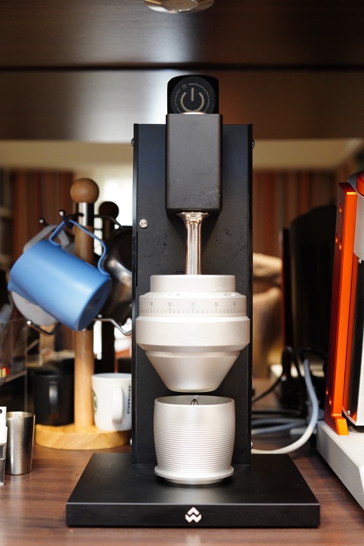 推薦一個好用的佈粉工具(接粉杯)Espresso Shaker Funnel(ESF)