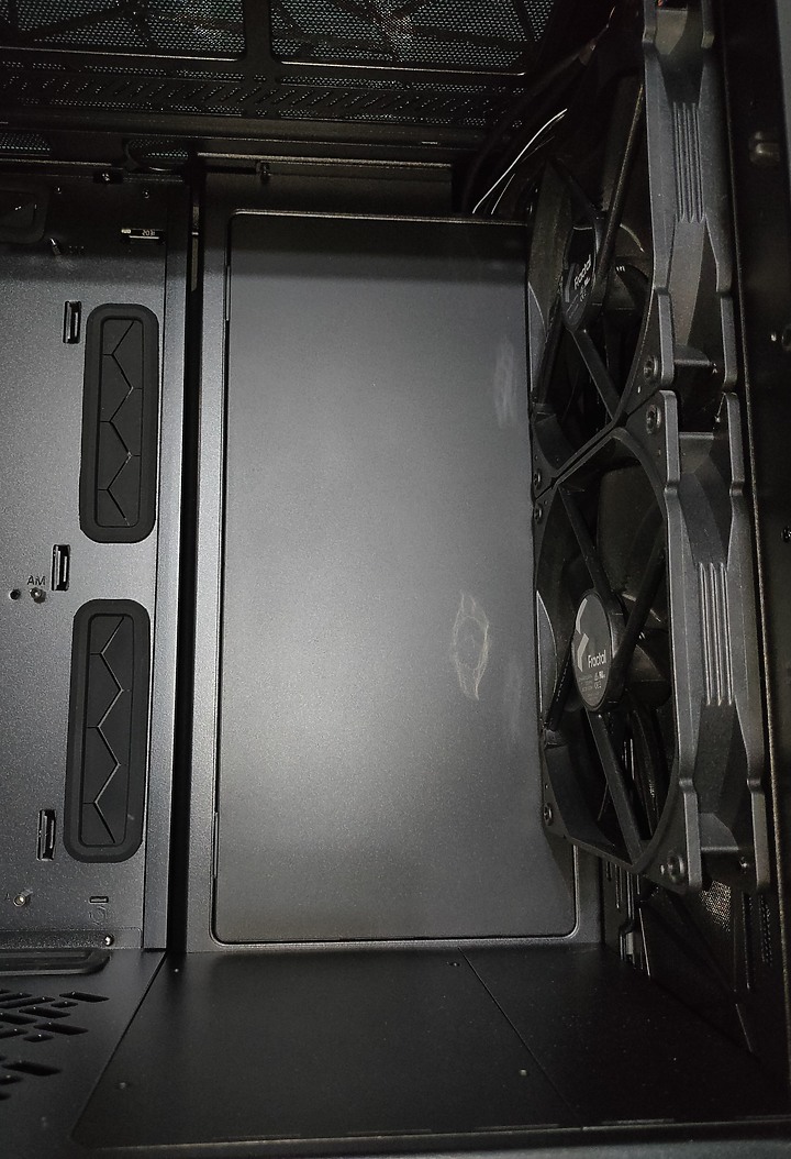匠心獨具 簡潔洗練 Fractal Design Meshify 2 TG 機殼開箱