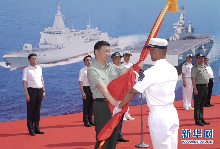 中国一天服役三艘顶级战舰，这得要让其他国家羡慕成啥样？